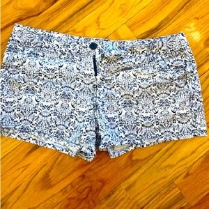 Adorable Size 13/14 Navy and white shorts.